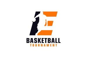 brief e met basketbal logo ontwerp. vector ontwerp sjabloon elementen voor sport team of zakelijke identiteit.