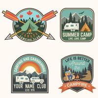 reeks van zomer kamp insignes. vector. concept voor overhemd of logo, afdrukken, stempel, lap of tee. vector