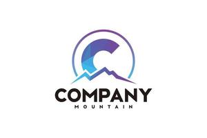 logo c ,voorletter ontwerp inspiratie met berg logo vector