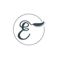 brief e logo icoon met wimpers concept voor schoonheid premie vector
