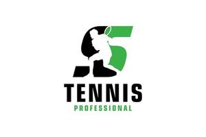 letter s met tennisspeler silhouet logo ontwerp. vectorontwerpsjabloonelementen voor sportteam of huisstijl. vector