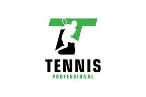 letter t met tennisspeler silhouet logo ontwerp. vectorontwerpsjabloonelementen voor sportteam of huisstijl. vector