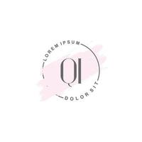 eerste qi minimalistische logo met borstel, eerste logo voor handtekening, bruiloft, mode. vector