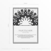 elegant vector ontwerp van ansichtkaart in wit kleur met luxueus Grieks ornamenten. elegant uitnodiging kaart met wijnoogst patronen.