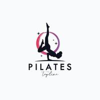 reeks van trainer pilates vrouw silhouet creatief vector logo ontwerp