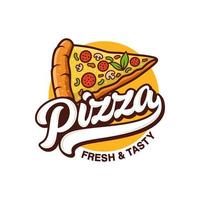 pizzeria vector embleem Aan schoolbord. pizza logo sjabloon. vector embleem voor cafe, restaurant of voedsel levering onderhoud.