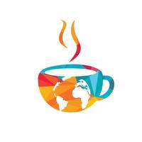 creatief koffie kop met wereldbol kaart vector logo ontwerp sjabloon.