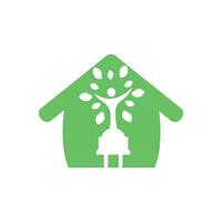 elektrisch koord en menselijk boom met huis vector logo ontwerp. groen energie elektriciteit logo concept.