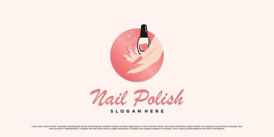 creatief nagel Pools logo ontwerp voor manicure salon met vrouw hand- en fles icoon premie vector