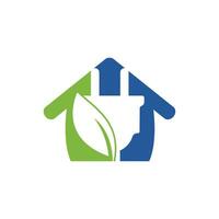 groen energie elektriciteit logo concept. elektrisch plug icoon met blad en huis. vector