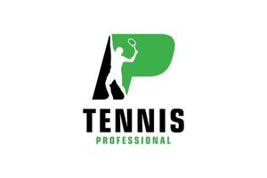 brief p met tennis speler silhouet logo ontwerp. vector ontwerp sjabloon elementen voor sport team of zakelijke identiteit.