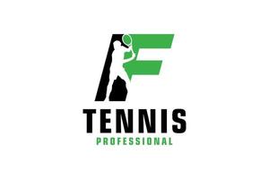 letter f met tennisspeler silhouet logo ontwerp. vectorontwerpsjabloonelementen voor sportteam of huisstijl. vector