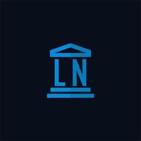 ln eerste logo monogram met gemakkelijk gerechtsgebouw gebouw icoon ontwerp vector