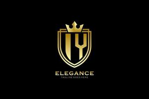 eerste iy elegant luxe monogram logo of insigne sjabloon met scrollt en Koninklijk kroon - perfect voor luxueus branding projecten vector
