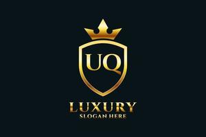 eerste uq elegant luxe monogram logo of insigne sjabloon met scrollt en Koninklijk kroon - perfect voor luxueus branding projecten vector