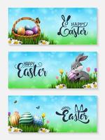verzameling van Pasen banners met Pasen eieren, weinig konijn, en mand in de gras vector
