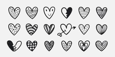 handgeschreven harten set, verschillende stijlen en maten. vector