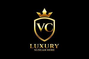 eerste vc elegant luxe monogram logo of insigne sjabloon met scrollt en Koninklijk kroon - perfect voor luxueus branding projecten vector