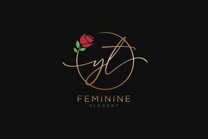 eerste yt vrouwelijk logo schoonheid monogram en elegant logo ontwerp, handschrift logo van eerste handtekening, bruiloft, mode, bloemen en botanisch met creatief sjabloon. vector