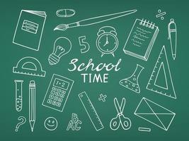 school- benodigdheden met belettering school- tijd hand getekend Aan school- bord. vector tekening illustratie van onderwijs thema.