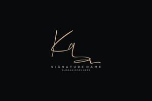 eerste kq brief handtekening logo sjabloon elegant ontwerp logo teken symbool sjabloon vector icoon