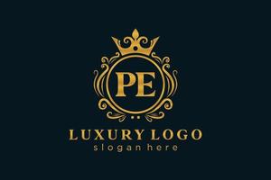 eerste pe brief Koninklijk luxe logo sjabloon in vector kunst voor restaurant, royalty, boetiek, cafe, hotel, heraldisch, sieraden, mode en andere vector illustratie.