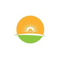 huis met zon vector logo ontwerp. natuur landschap logo ontwerp.