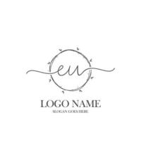 eerste EU schoonheid monogram en elegant logo ontwerp, handschrift logo van eerste handtekening, bruiloft, mode, bloemen en botanisch met creatief sjabloon. vector