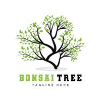 groen boom logo ontwerp, bonsai boom logo illustratie, blad en hout vector