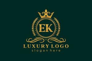 eerste ek brief Koninklijk luxe logo sjabloon in vector kunst voor restaurant, royalty, boetiek, cafe, hotel, heraldisch, sieraden, mode en andere vector illustratie.