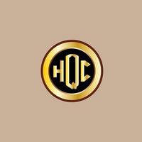 creatief hqc brief logo ontwerp met gouden cirkel vector