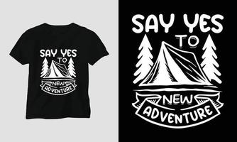 camping SVG ontwerp met kamp, tent, berg, rinkelen, boom, lint, wandelen silhouet vector