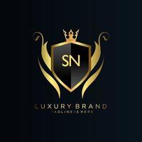 sn brief eerste met Koninklijk sjabloon.elegant met kroon logo vector, creatief belettering logo vector illustratie.