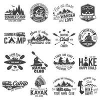 reeks van kano, hiking, kajak en camping club insigne vector