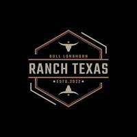 wijnoogst retro insigne embleem Texas langhoorn, land western stier vee logo ontwerp lineair stijl vector