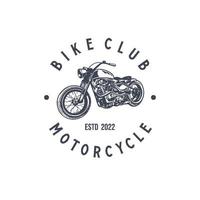 Op maat motorfiets etiket in wijnoogst stijl met opschrift en motor. motorfiets of fiets club met wit achtergrond geïsoleerd vector illustratie logo ontwerp sjabloon