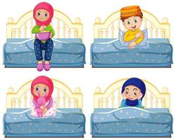 set van Arabische moslimkinderen in bed zitten vector