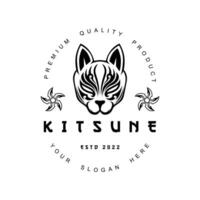 kitsune japans wolf logo in wijnoogst stijl zwart en wit vector illustratie