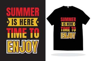 zomer is hier tijd naar genieten t overhemd ontwerp. zomer vakantie t overhemd vector