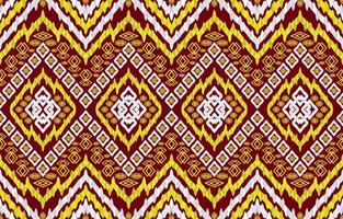 overladen gouden zilver ikat patronen Aan bruin achtergrond. meetkundig tribal wijnoogst retro stijl. etnisch kleding stof ikat naadloos patroon. Indisch Navajo volk ikat vector. ontwerp voor structuur kleding stof textiel. vector