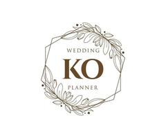 ko initialen brief bruiloft monogram logos verzameling, hand- getrokken modern minimalistisch en bloemen Sjablonen voor uitnodiging kaarten, opslaan de datum, elegant identiteit voor restaurant, boetiek, cafe in vector