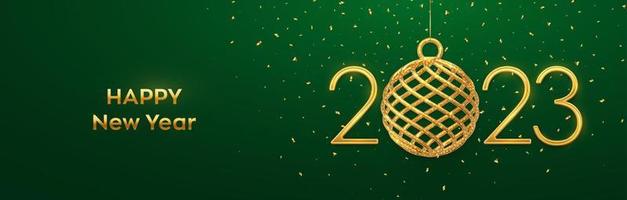 gelukkig nieuw 2023 jaar. hangende gouden metalen getallen 2023 met schijnend 3d goud bal snuisterij en confetti Aan groen achtergrond. nieuw jaar groet kaart, banier, hoofd sjabloon. vector illustratie.