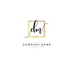 eerste dm schoonheid monogram en elegant logo ontwerp, handschrift logo van eerste handtekening, bruiloft, mode, bloemen en botanisch met creatief sjabloon. vector