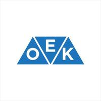 eok driehoek vorm logo ontwerp Aan wit achtergrond. eok creatief initialen brief logo concept. vector