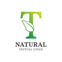 brief t met blad natuurlijk eerste vector logo ontwerp