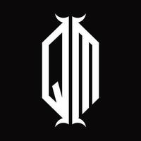 qm logo monogram met toeter vorm ontwerp sjabloon vector