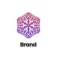 sneeuwvlok luxe logo. schoonheid bloem mandala logo voor spa, yoga. bloemen bloem logo. abstract ornament. echt landgoed logo. sneeuwvlok logo. vector