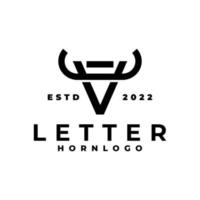 brief v met toeter logo. brief met stier toeter logo vector sjabloon.
