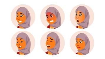 Arabisch avatar vrouw vector. gelaats emoties. traditioneel kleding.islamitisch. hijaab. arabisch, moslim. gebruiker portret. bang, agressief. geluk, ongelukkig. modern werkgever. geïsoleerd vlak tekenfilm illustratie vector