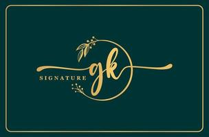 luxe goud handtekening eerste gk logo ontwerp geïsoleerd blad en bloem vector